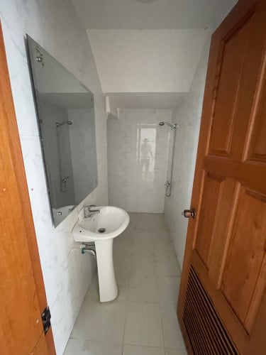 🏡ផ្ទះកែងលក់បុរីពិភពថ្មីឈូកវ៉ា1- តម្លៃលក់ 65000$- 2បន្ទប់គេង 3បន្ទប់ទឹក-