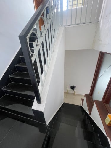 🏡ផ្ទះកែងលក់បុរីពិភពថ្មីឈូកវ៉ា1- តម្លៃលក់ 65000$- 2បន្ទប់គេង 3បន្ទប់ទឹក-