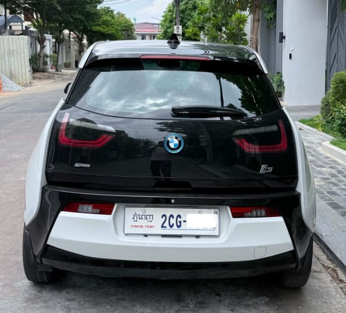🔥BMWI3 014សាំង+EV កាន់💰4000$💸ដកឡានភ្លាមបង់រំលស់ជាមួយឃ្លាំងផ្ទាល់