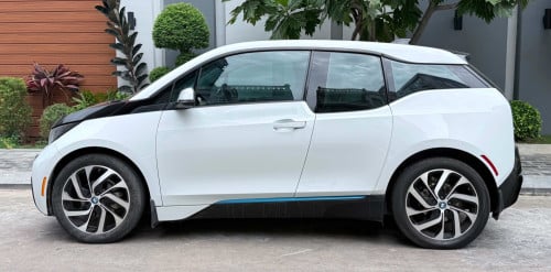 🔥BMWI3 014សាំង+EV កាន់💰4000$💸ដកឡានភ្លាមបង់រំលស់ជាមួយឃ្លាំងផ្ទាល់