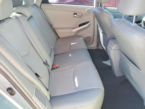 (Very New) ឡានកាលី បើកទូរថ្ងៃទី 30-05-2026 Toyota Prius 2014 Green Option4 ក្នុងស