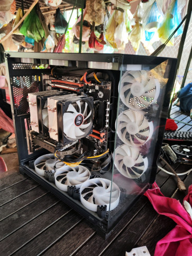 កុំព្យូទ័រ CPU 2 សម្រាប់កាត់តវីដេអូ នឹង render mmo ld plyer