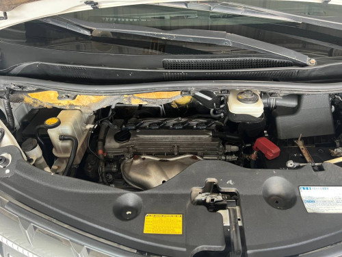 2011 Toyota Alphard 2 auto door