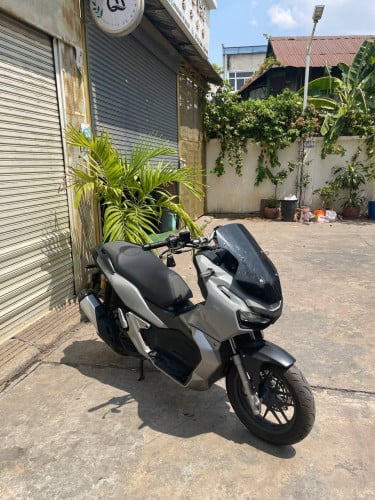 Adv150 របស់ក្រុមហ៊ុនក្រដាស់ពន្ធ free ផ្លាកលេខភ្នំពេញជូនបងៗ ទិញដាច់វ៉ៃដូរបងរំលស់បានតាមចិត្តបង