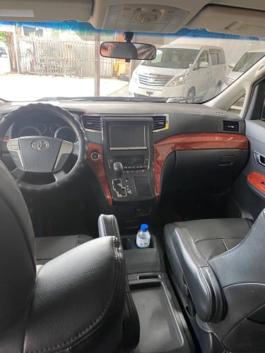 Alphard 2014