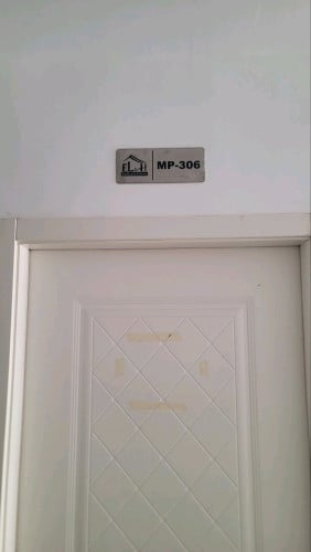 Apartment flat for sale, new building. Used for a month only.