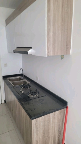Apartment flat for sale, new building. Used for a month only.
