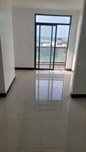 Apartment flat for sale, new building. Used for a month only.