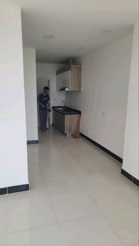 Apartment flat for sale, new building. Used for a month only.