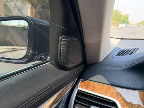 BMW 7 series 740i ឡានក្រដាសពន្ធ