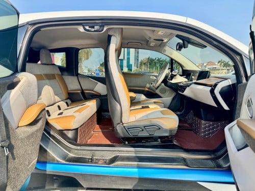 BMW I3 2014 Rex Full Option (សាំង+អគ្គសីនី) អាគុយដូរឆ្នាំ018រួចជិះបាន180Km