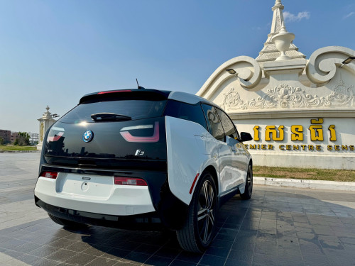 BMW I3 2014 Rex Full Option (សាំង+អគ្គសីនី) អាគុយដូរឆ្នាំ018រួចជិះបាន180Km