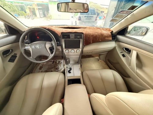 Camry 2007 LE កៅអីចុច ពណ៌មាស ប្រភេទឡានមូលសានុំស្រីន ឡានថ្មីខ្លាំង