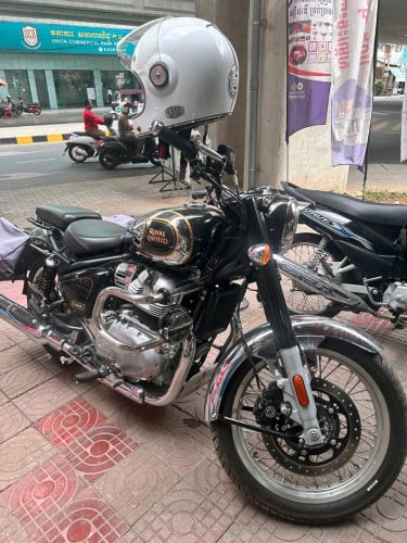 Classic 650 Twin turbo chrome eidtion