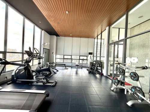 Condo parc 21 near TTP 2bed for rent
