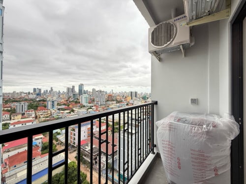 Crown tower for sell on 16th floors city view