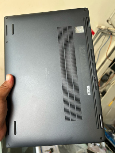 Dell latitude 9450 2n1 core ultra 7 ram 32gb ssd m2 512gb screen 14” 2k