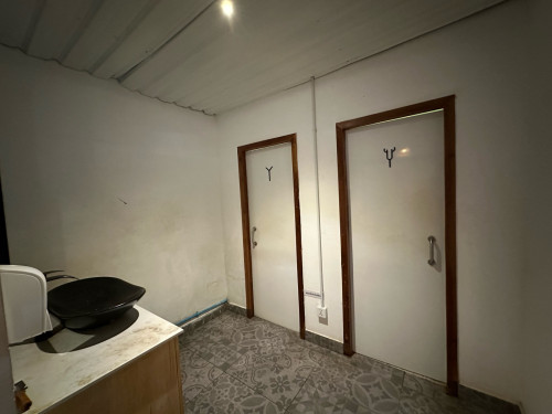 Floor E3 , office for rent