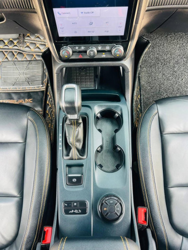 Ford Wildtrak 2023មាន2គ្រឿងសនិងខ្មៅ តំលៃចរចាបានទៀត