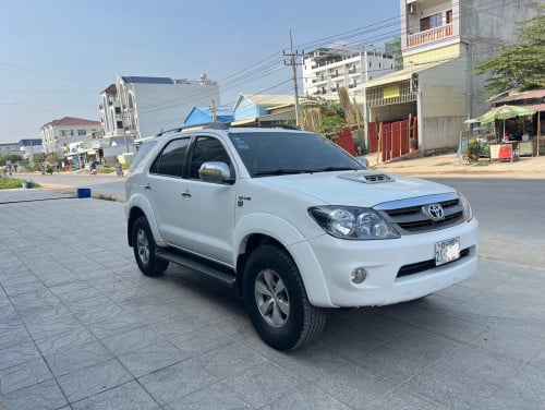 Fortuner 2008 full ឆ្វេងហ្ស៊ីន ថ្នាំហ្ស៊ីនមួយជុំ