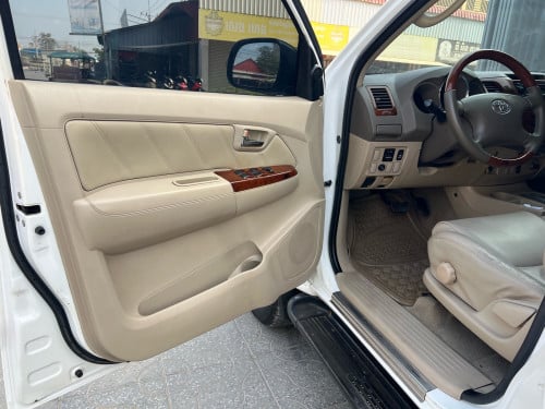 Fortuner 2008 full ឆ្វេងហ្ស៊ីន ថ្នាំហ្ស៊ីនមួយជុំ