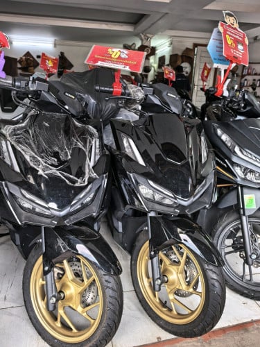 Honda Click 160 cc 2024 ABS ថ្មីកែស
