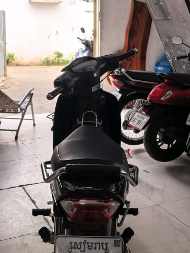 Honda Dream 2018 ខ្ចីណាស់