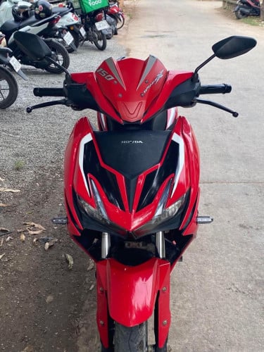 Honda winnerx