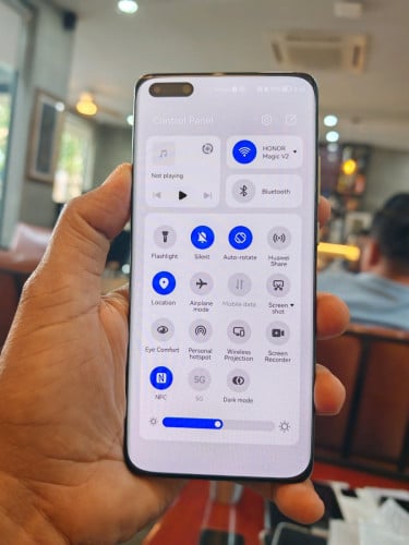 Huawei P40 Pro 8g/256g_Global(វៃដូរបាន)👉$215