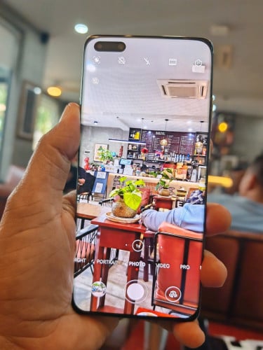 Huawei P40 Pro 8g/256g_Global(វៃដូរបាន)👉$215