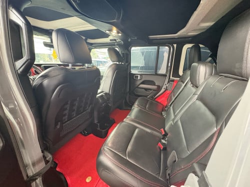 Jeep Rubicon 021 មហាថ្មី​ ថ្នាំ​ស៊ីន​មួយ​ជុំ​