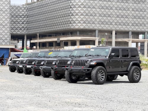 Jeep Wrangler Sport/ Sahara / Rubicon ឆ្នាំ2018/2019/2020/2021តម្លៃចាប់4ម៉ឺនជាងដល់6ម៉ឺនជាងទេបងប្អូន