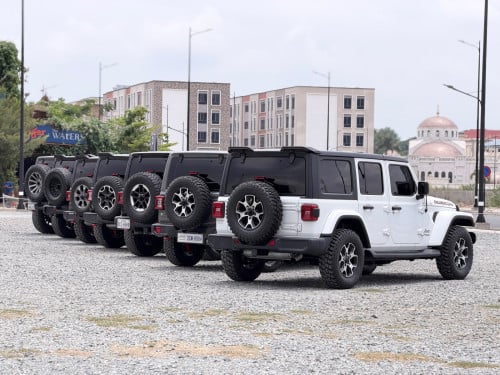 Jeep Wrangler Sport/ Sahara / Rubicon ឆ្នាំ2018/2019/2020/2021តម្លៃចាប់4ម៉ឺនជាងដល់6ម៉ឺនជាងទេបងប្អូន