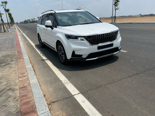 Kia Canival 2023.​Full option