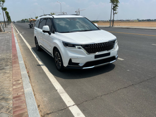Kia Canival 2023.​Full option