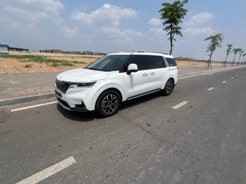 Kia Canival 2023.​Full option