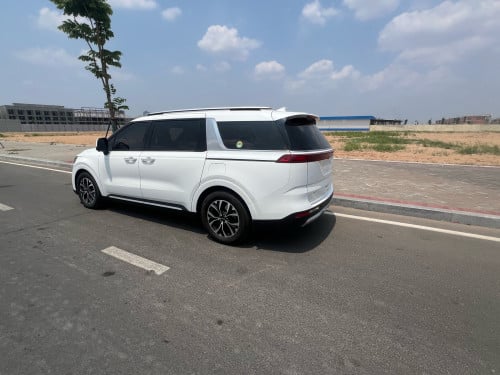 Kia Canival 2023.​Full option