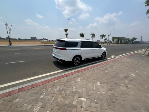 Kia Canival 2023.​Full option