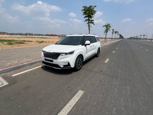 Kia Canival 2023.​Full option