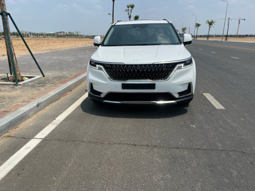 Kia Canival 2023.​Full option