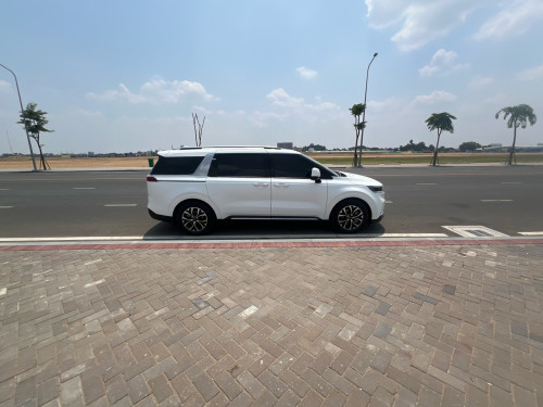 Kia Canival 2023.​Full option