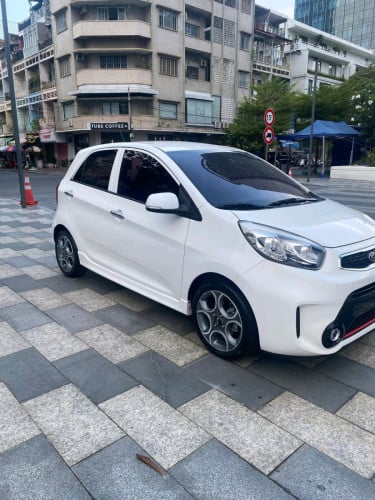 Kia morning ឆ្នាំ2016 full option sport