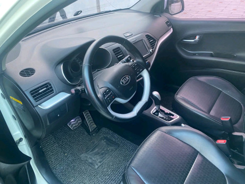 Kia morning ឆ្នាំ2016 full option sport