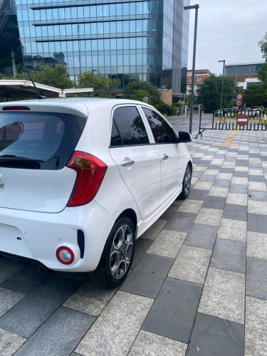 Kia morning ឆ្នាំ2016 full option sport