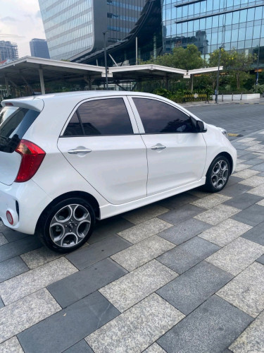 Kia morning ឆ្នាំ2016 full option sport