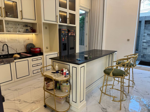 King's Villa on No. 1 Road for sale (new model, with elevator)