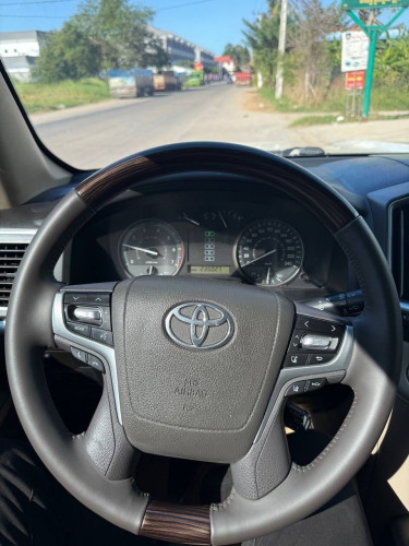 Land Cruiser 2010 up 2021