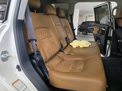 Urgent land cruiser 2021 V6 GXR full option for sale