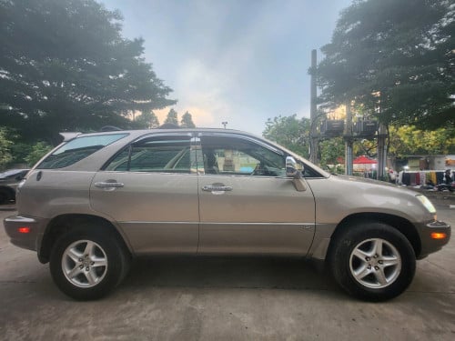 LEXUS 01p1 លក់ឡានថ្មី