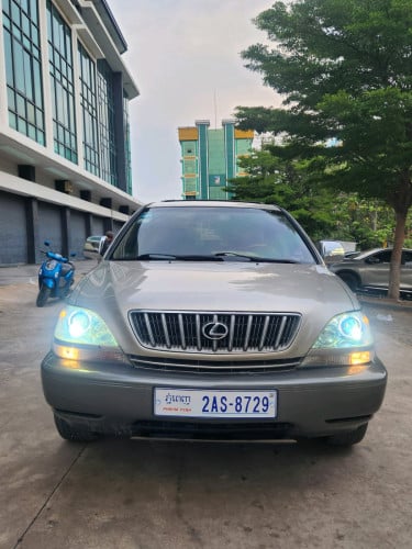 LEXUS 01p1 លក់ឡានថ្មី